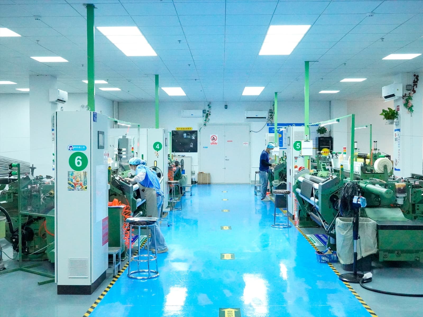 Operating Weaving Room for carbon fiber manufacturing process selection