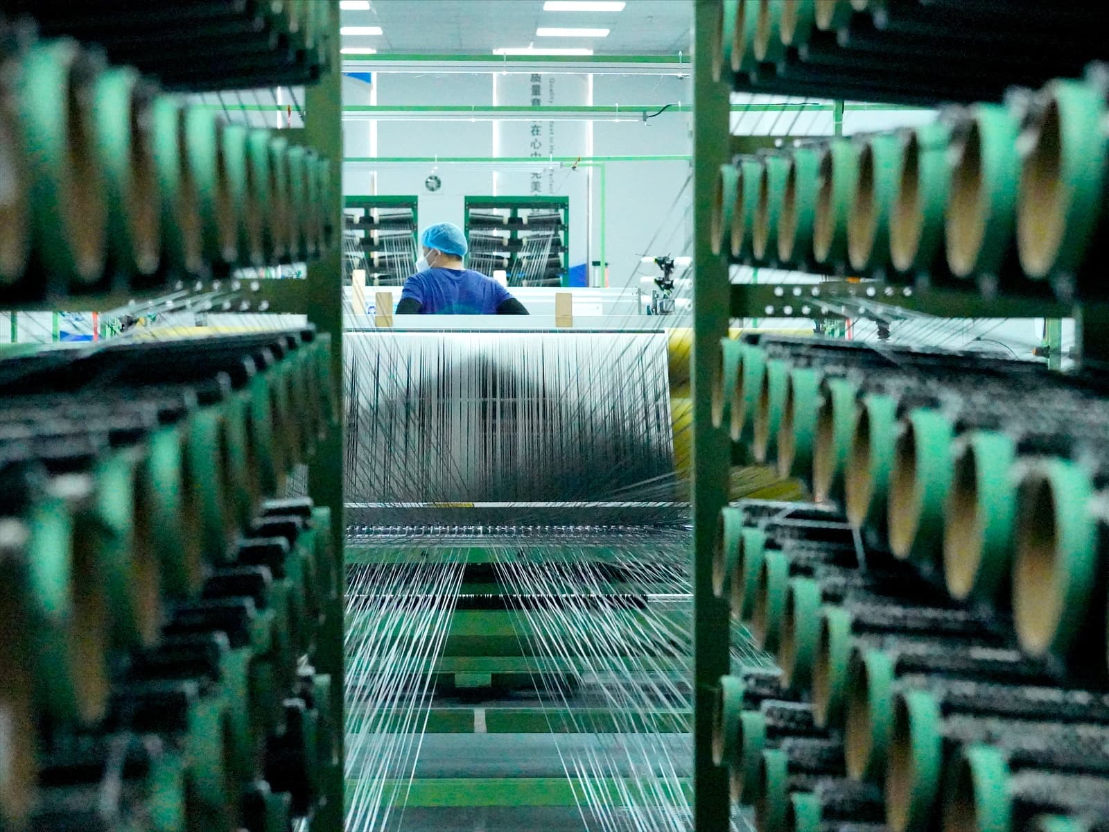 Warp Threading Preparation for carbon fiber manufacturing process selection